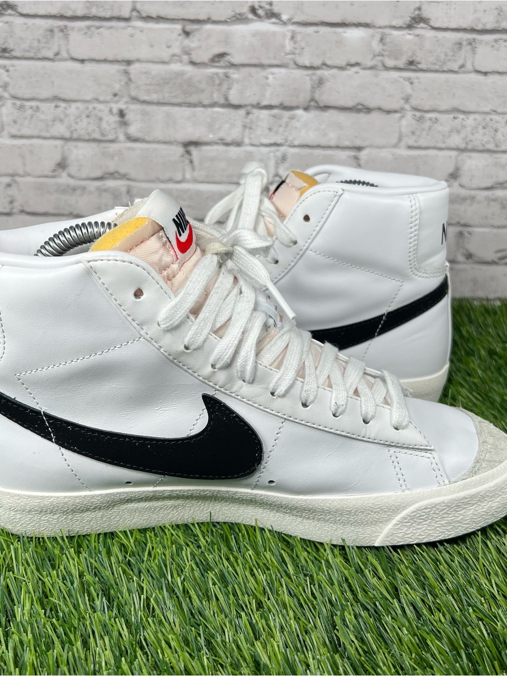 Nike Blazer Mid 77 Sneakers Women's Size 8 US, CZ1055-100 Black/White - Picture 7 of 10